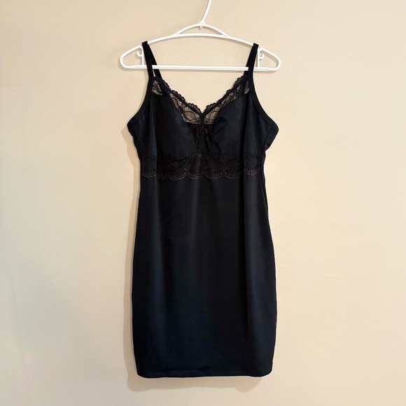 Voglio Black & Lace Shapewear Slip Dress Medium Compression - Picture 1 of 15